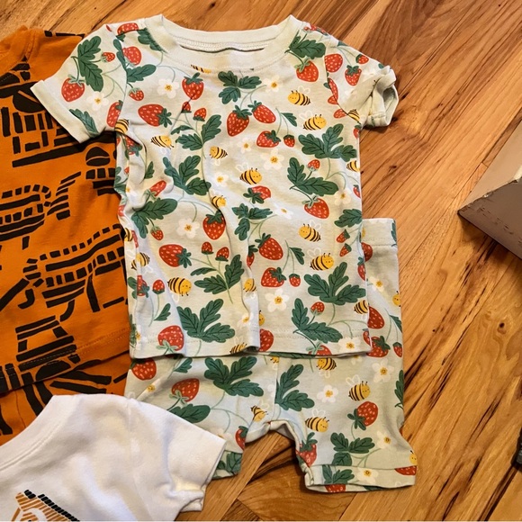 Spring/Summer Pajama Bundle - Picture 4 of 6